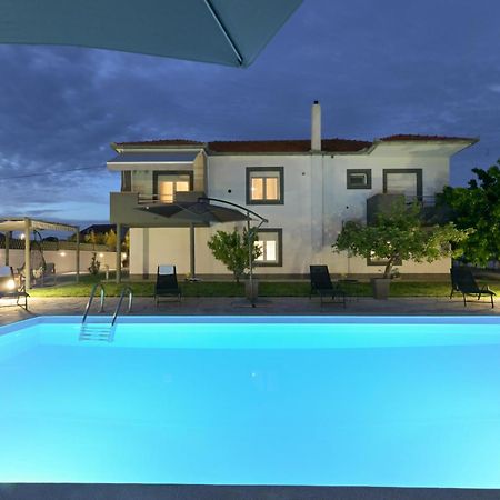 Apartment Amelie - With Pool And Sauna! Galovac  ภายนอก รูปภาพ