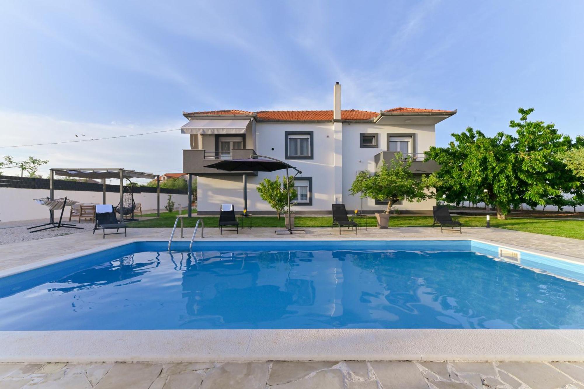 Apartment Amelie - With Pool And Sauna! Galovac  ภายนอก รูปภาพ