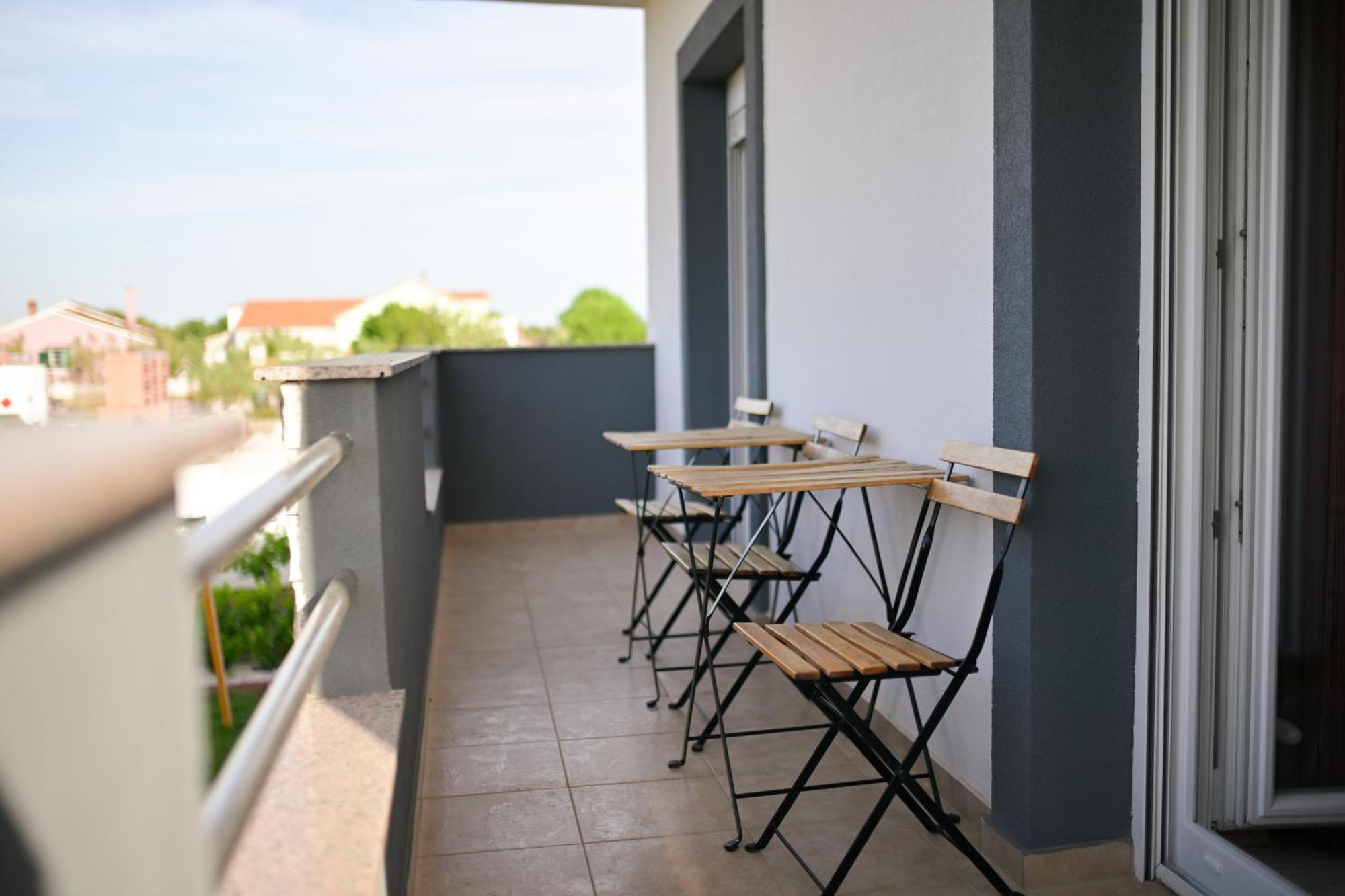 Apartment Amelie - With Pool And Sauna! Galovac  ภายนอก รูปภาพ
